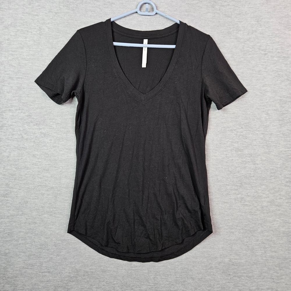 The Group by Babaton Black V-Neck T-Shirt Women Small Short Sleeve Curved Hem